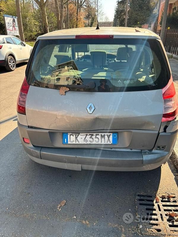 Usata Renault Scénic 2003 Grigio Monovolume