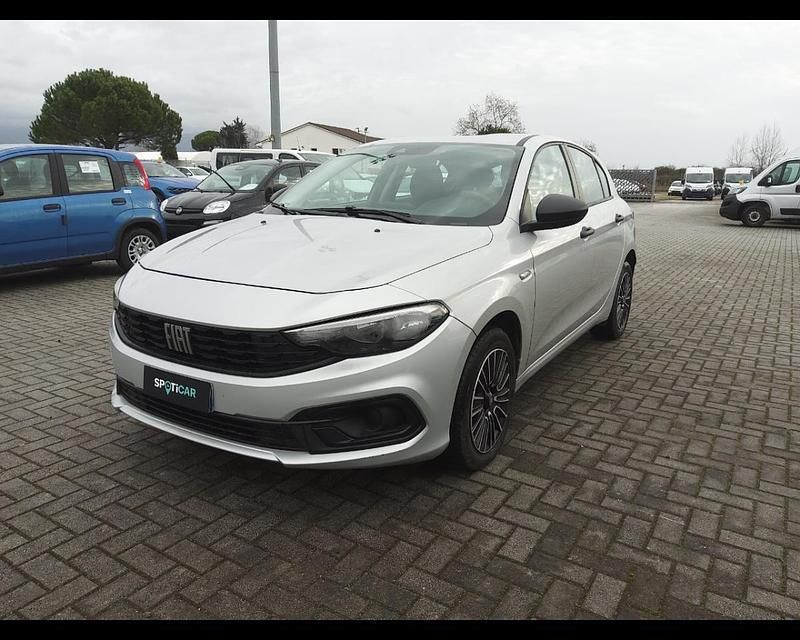 Grigio Usata 2022 Fiat Tipo | 15.950 € (Buon prezzo) - Immagine 1/4