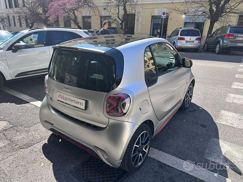 Usata Smart ForTwo Coupé Brabus 41 kW (56 CV) 2020 Grigio Utilitaria