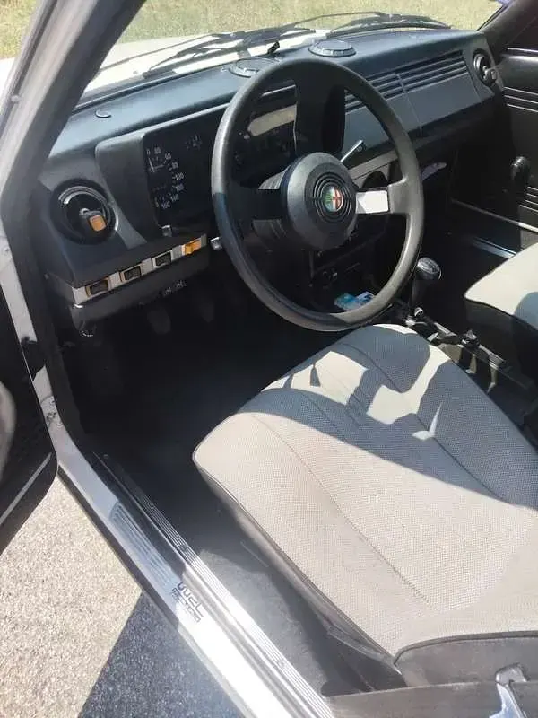 Usata Alfa Romeo Alfetta 109 CV (80 kW) 1982 Bianco Berlina