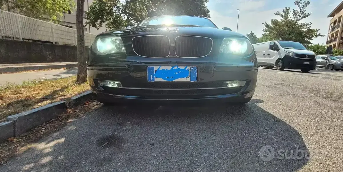 Usata BMW 118 143 CV (105 kW) 2010 Nero Utilitaria