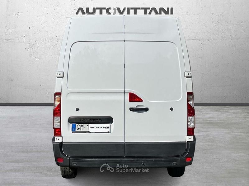 Usata Renault Master 135 CV (99 kW) 2023 Bianco Monovolume