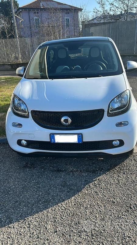 Bianco Usata 2016 Smart ForFour Passion Due volumi | 7200 € (Ottimo prezzo) - Immagine 1/4
