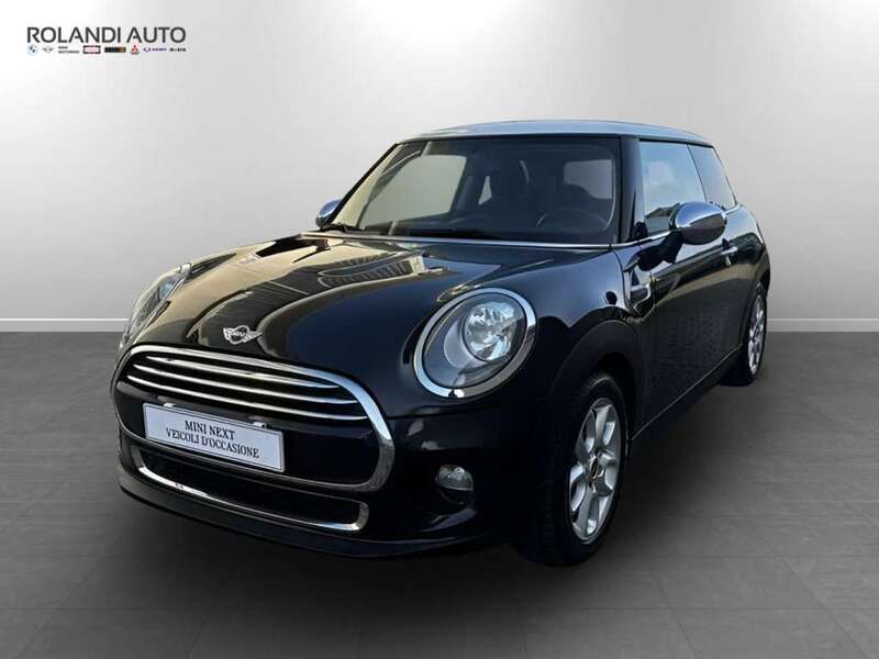 Midnight black metallizzato Usata 2016 Mini Cooper D Due volumi | 10.400 € (Buon prezzo) - Immagine 1/3