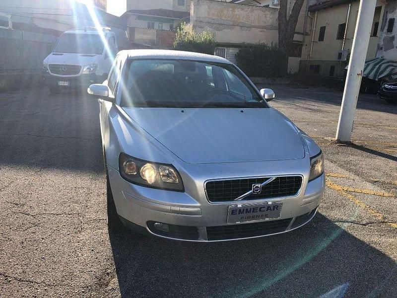 Usata Volvo V50 Momentum 136 CV (100 kW) 2007 Argento Station wagon