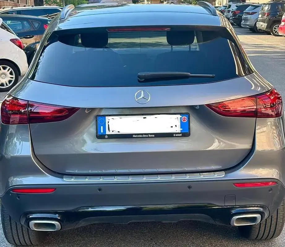 Occasion Mercedes GLA180 Premium 136 ch (100 kW) 2023 Gris SUV
