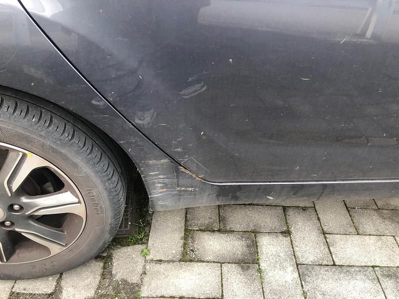 Usata Hyundai i20 Comfort 89 CV (65 kW) 2018 Grigio Berlina