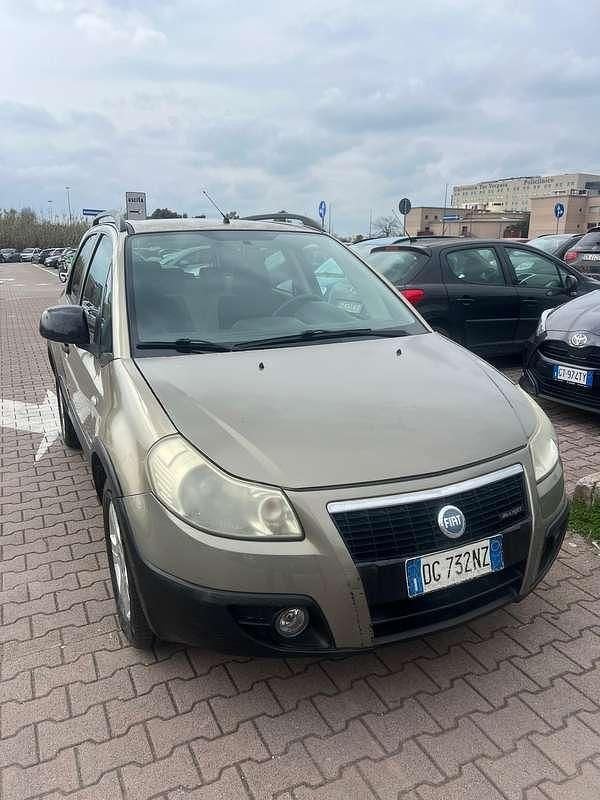 Usata Fiat Sedici Dynamic 120 CV (88 kW) 2009 SUV