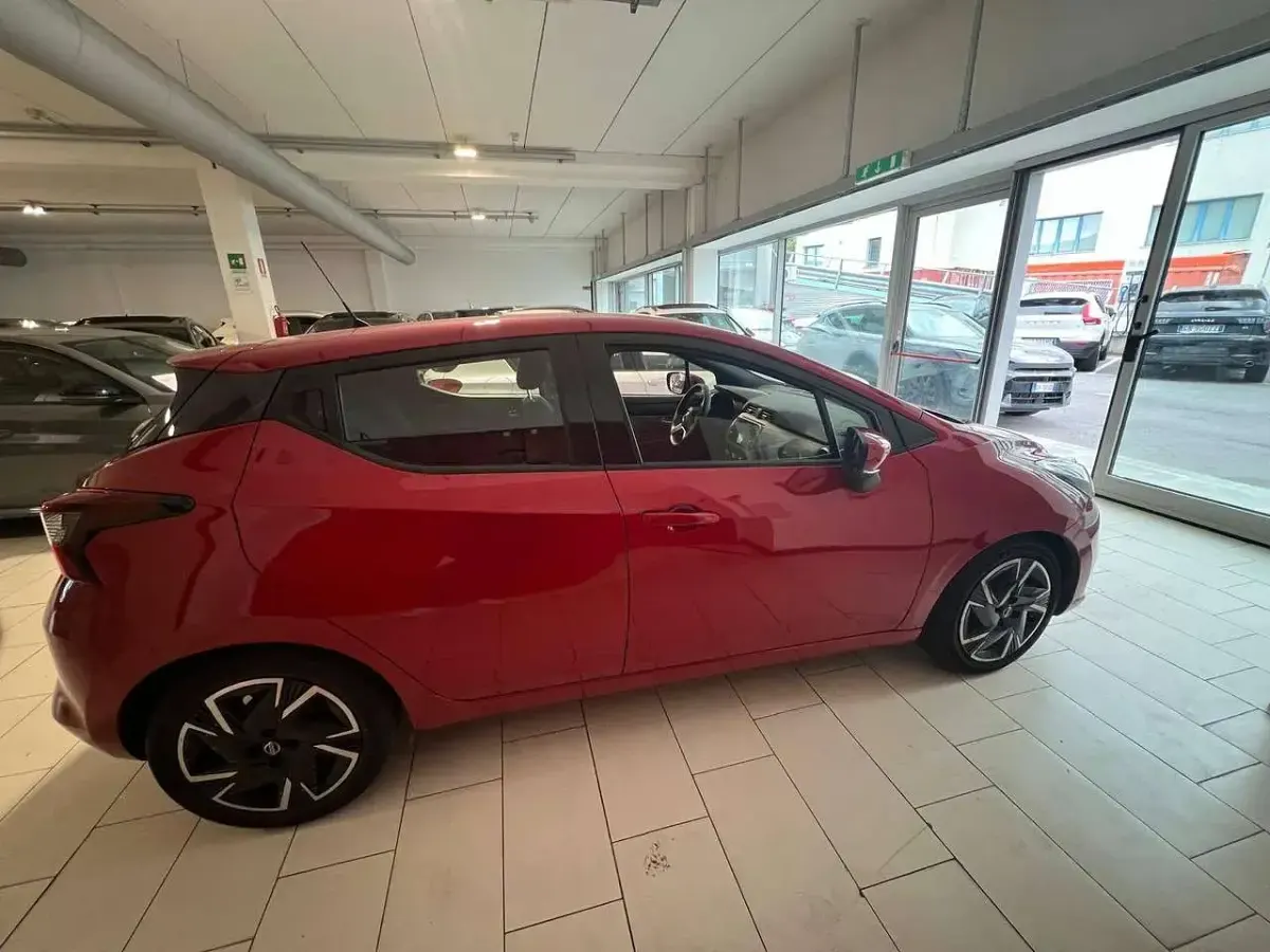 Usata Nissan Micra Acenta 92 CV (67 kW) 2021 Rosso Utilitaria