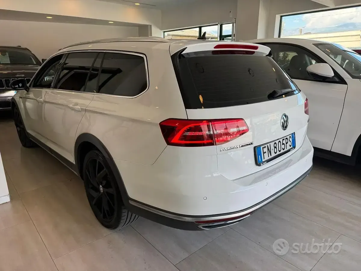Usata VW Passat Alltrack 190 CV (139 kW) 2018 Bianco Station wagon