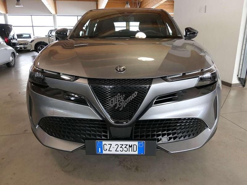 Usata Alfa Romeo Junior 114 kW (156 CV) 2026 Grigio SUV