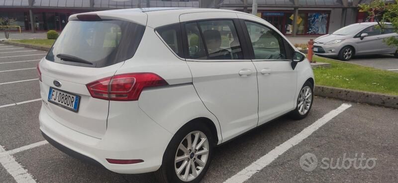 Usata Ford B-MAX 95 CV (69 kW) 2017 Bianco Monovolume