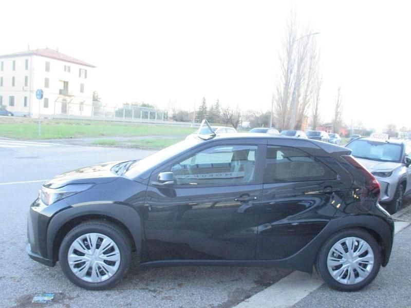 Nuova Toyota Aygo X 92 CV (67 kW) 2026 Nero SUV
