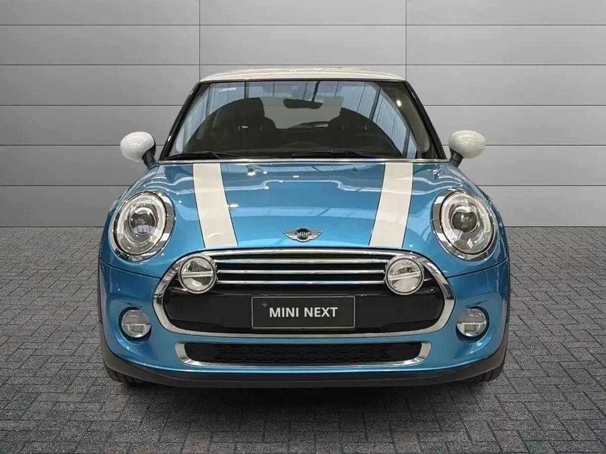 Usata Mini Cooper D 116 CV (85 kW) 2017 Azzurro Utilitaria