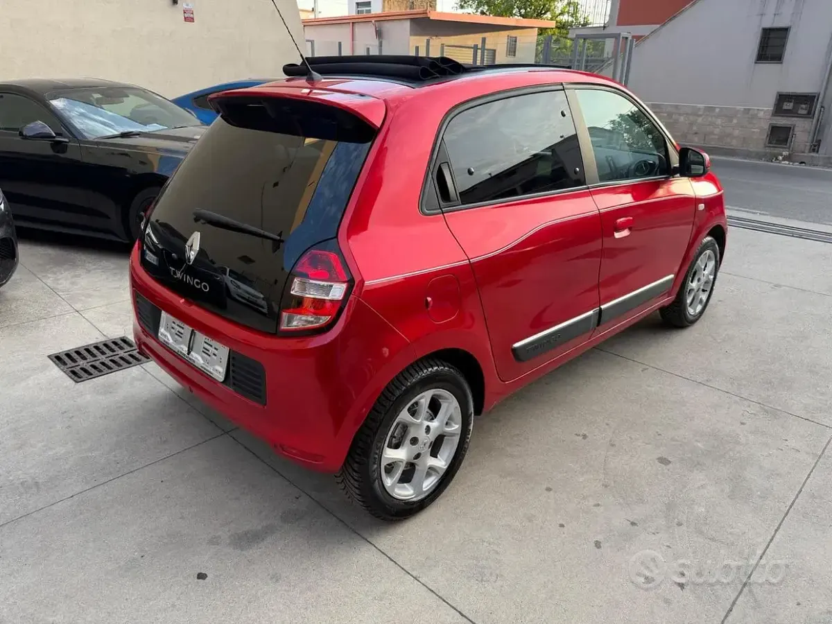 Usata Renault Twingo Intens 90 CV (66 kW) 2018 Rosso Utilitaria