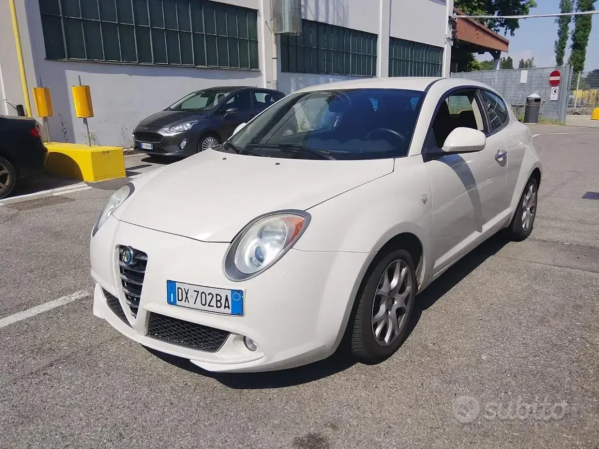 Usata Alfa Romeo MiTo 79 CV (58 kW) 2009 Beige Utilitaria