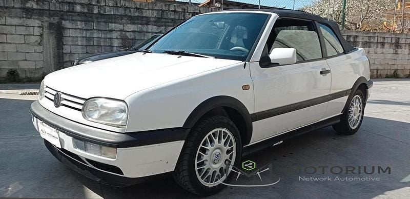 Usata VW Golf III Classicline 101 CV (74 kW) 1997 Bianco Cabrio