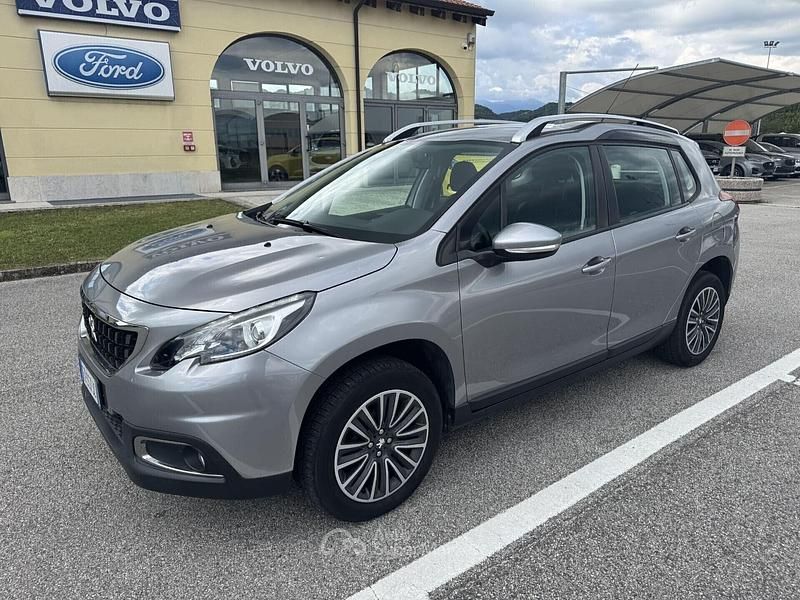 Usata Peugeot 2008 Active 83 CV (61 kW) 2019 Grigio artense SUV