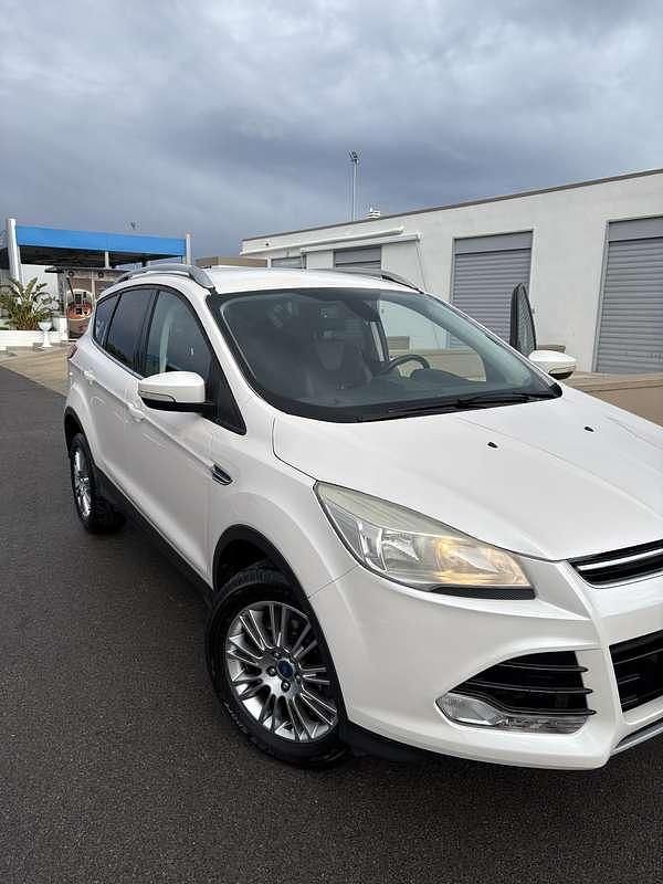 Usata Ford Kuga Titanium 140 CV (102 kW) 2014 SUV