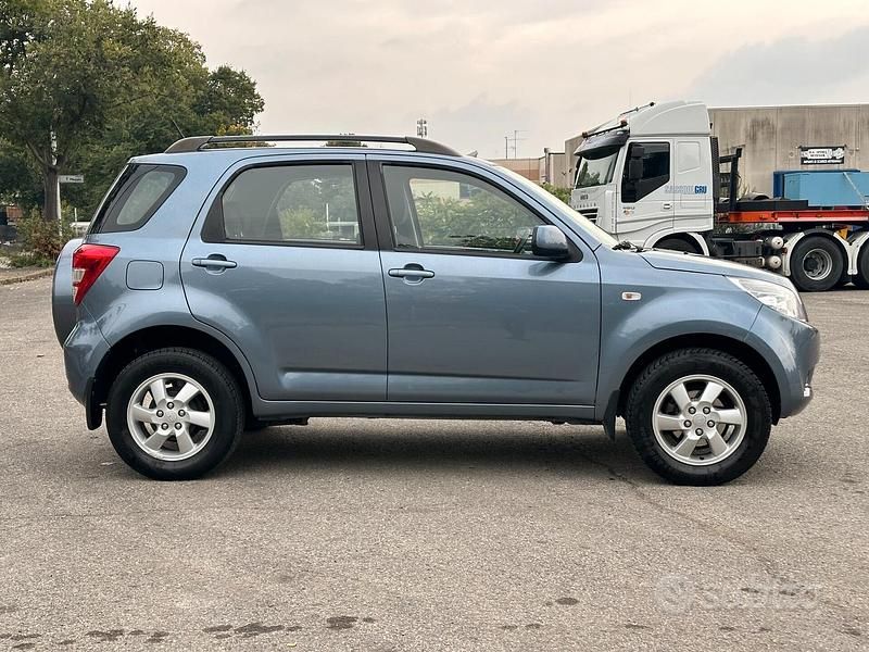 Usata Daihatsu Terios 105 CV (77 kW) 2009 Blu SUV