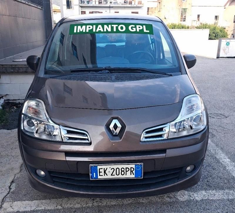 Usata Renault Modus 2011 Marrone Monovolume