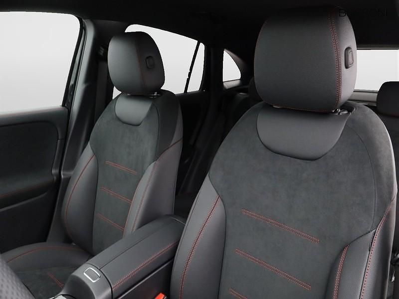 Nuova Mercedes GLA250 AMG line 218 CV (160 kW) 2026 Nero SUV