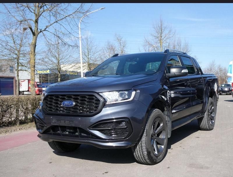 Usata Ford LTD Limited 213 CV (156 kW) 2022 Grigio SUV