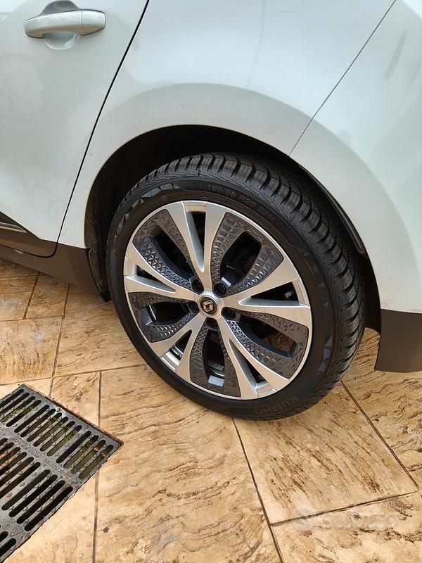 Usata Renault Scénic IV 120 CV (88 kW) 2020 Bianco Monovolume