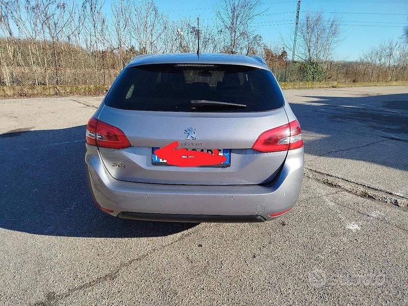 Usata Peugeot 308 SW Allure 120 CV (88 kW) 2018 Grigio Station wagon