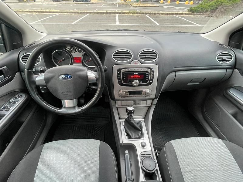 Usata Ford Focus 90 CV (66 kW) 2010 Nero Berlina