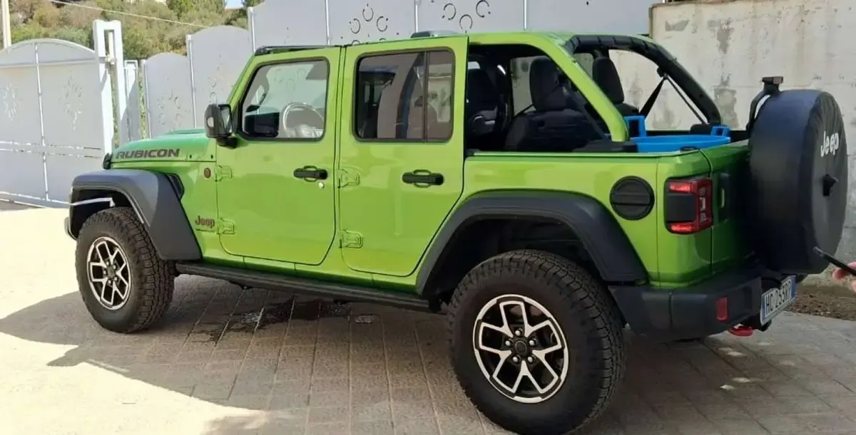 Usata Jeep Wrangler Rubicon 272 CV (200 kW) 2026 Verde SUV
