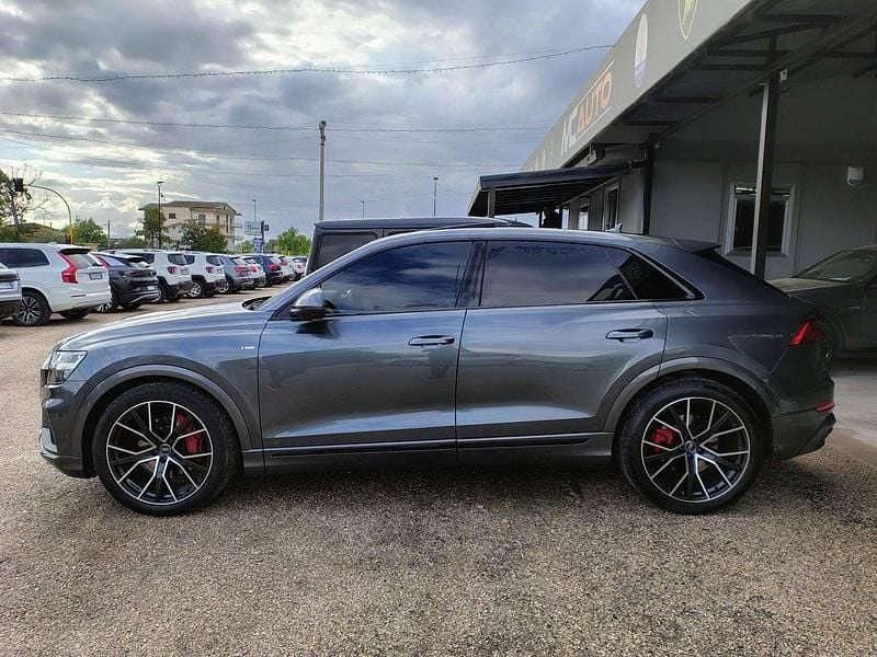 Usata Audi Q8 Sport 340 CV (250 kW) 2022 Grigio SUV