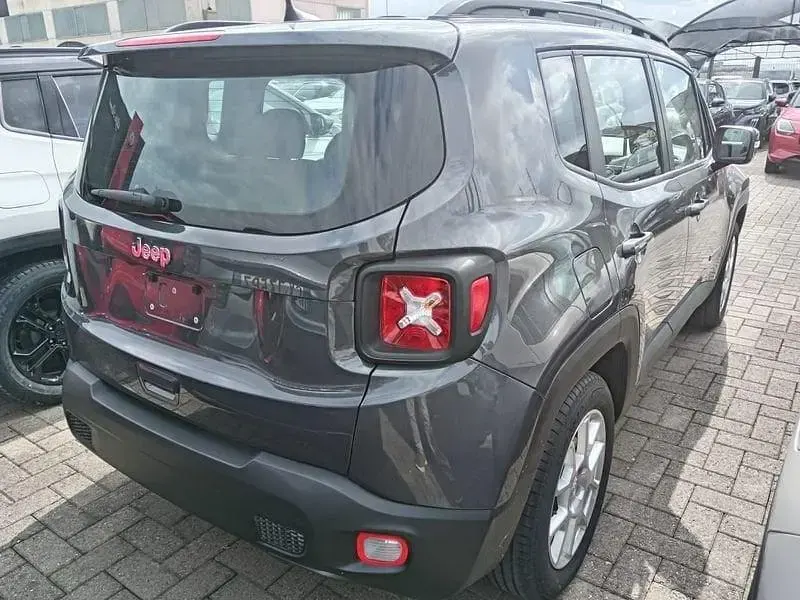 Usata Jeep Renegade Limited 120 CV (88 kW) 2023 Grigio SUV
