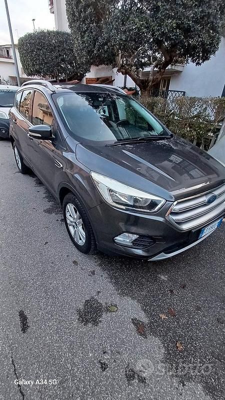 Usata Ford Kuga S 120 CV (88 kW) 2018 SUV