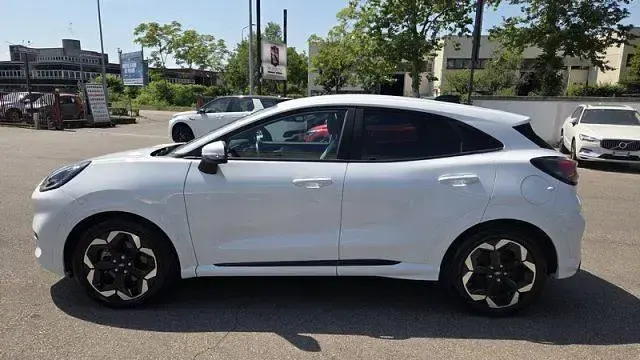 Usata Ford Puma Gen-E Premium 51 kW (70 CV) 2025 Bianco SUV
