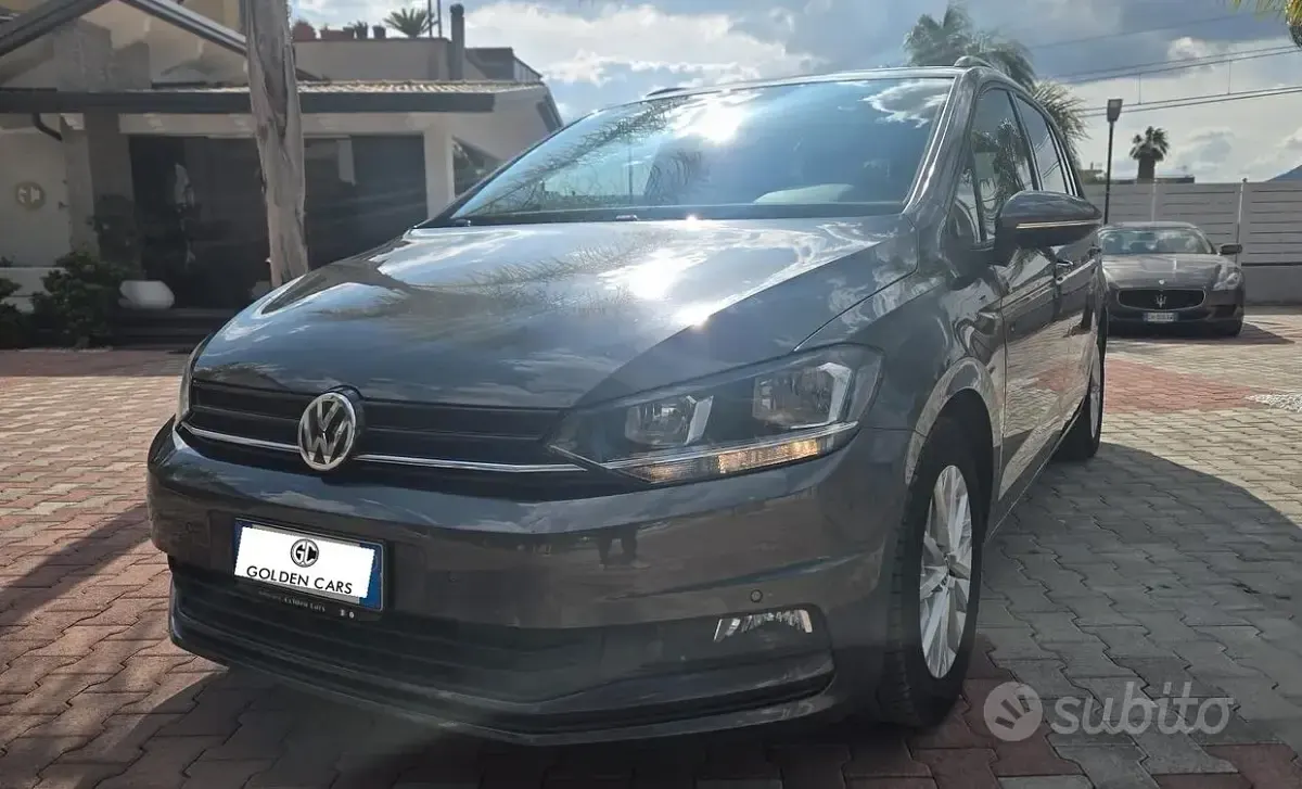 Usata VW Touran Highline 115 CV (84 kW) 2017 Grigio Monovolume