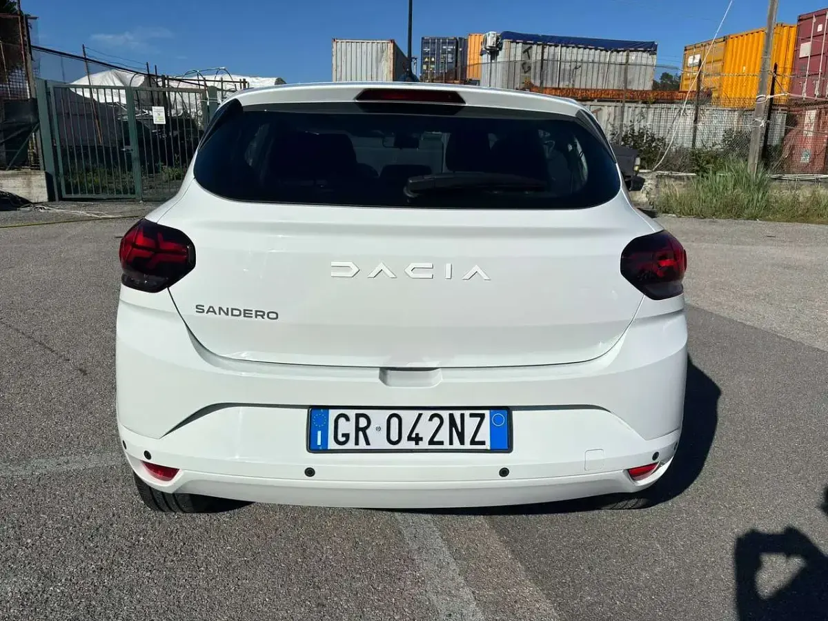 Usata Dacia Sandero Comfort 67 CV (49 kW) 2024 Bianco Berlina