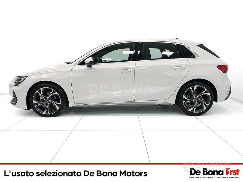 Usata Audi A3 S-Line 150 CV (110 kW) 2024 Bianco Berlina