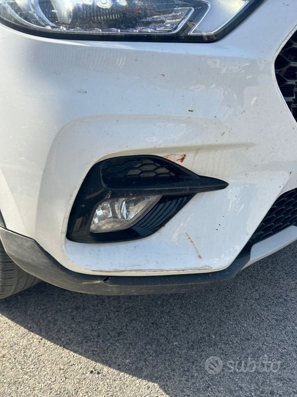 Usata MG ZS 106 CV (77 kW) 2022 Bianco Berlina