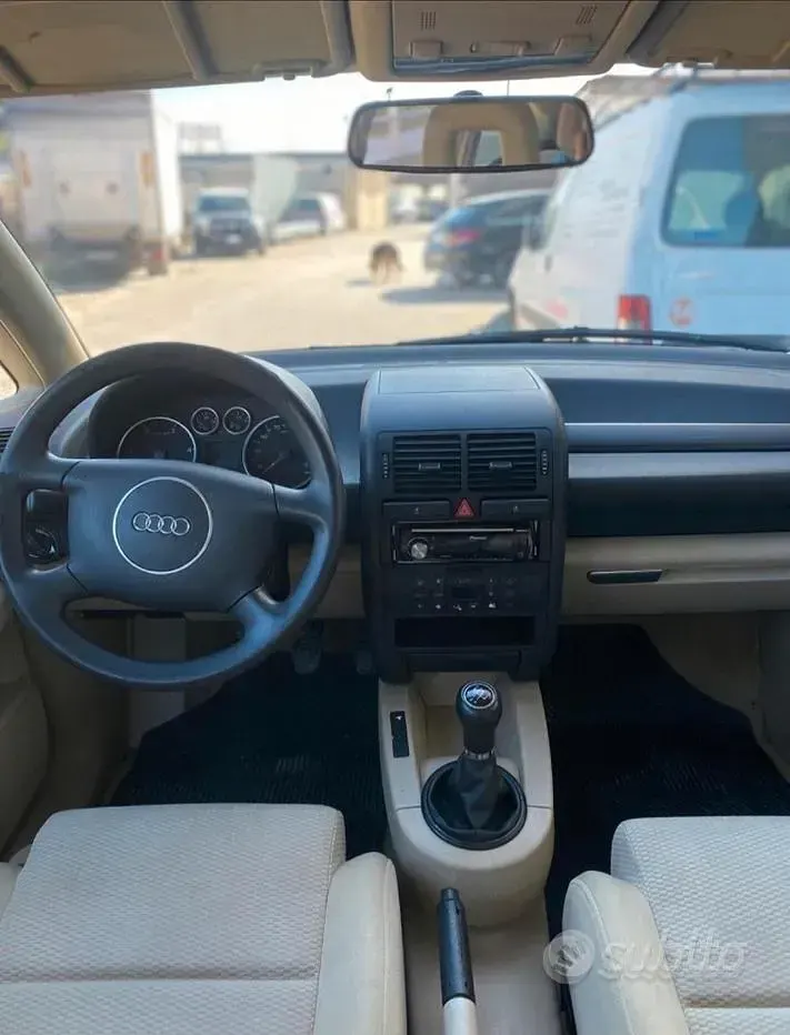 Usata Audi A2 Ambiente 90 CV (66 kW) 2004 Nero Utilitaria