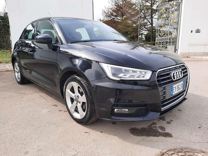 Usata Audi A1 Sportback Ambiente 90 CV (66 kW) 2015 Nero Utilitaria
