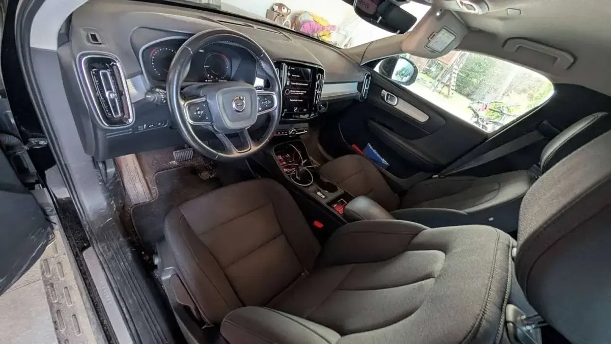 Usata Volvo XC40 Inscription 179 CV (131 kW) 2021 Nero SUV