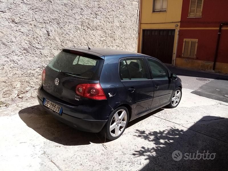 Usata 2006 VW Golf V Tre volumi | 1000 € (Super prezzo) - Immagine 1/3