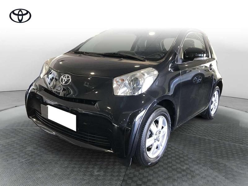 Nero Usata 2009 Toyota iQ Due volumi | 9000 € (Molto cara) - Immagine 1/4