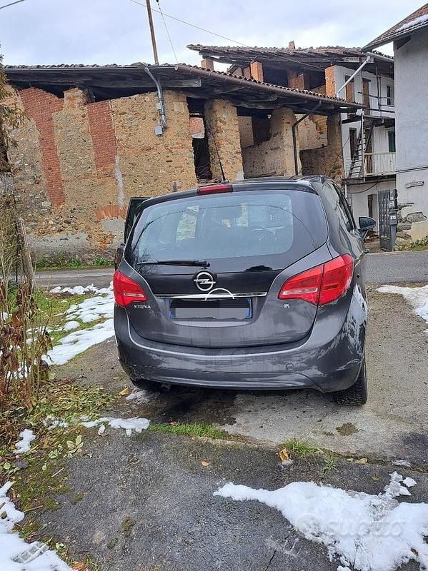 Grigio Usata 2025 Opel Meriva Monovolume | 4800 € (Super prezzo) - Immagine 1/4