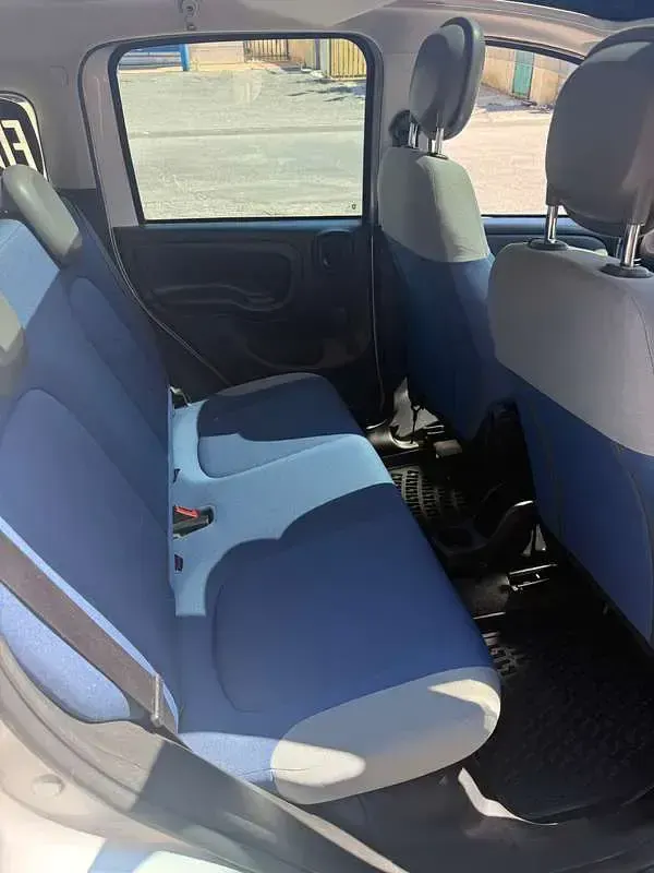 Usata Fiat Panda Lounge 75 CV (55 kW) 2014 Argento Utilitaria