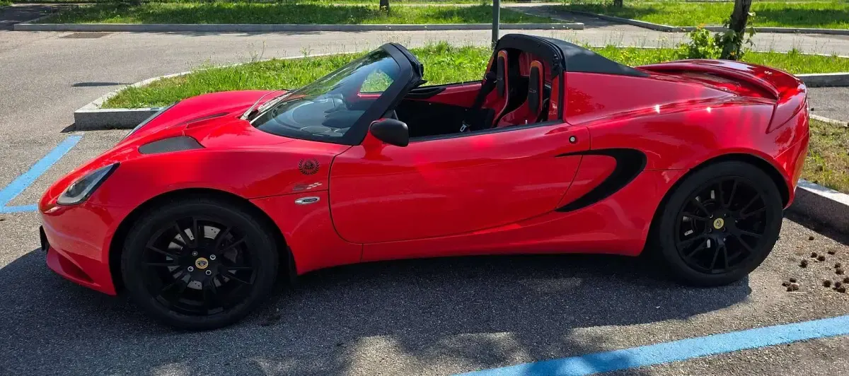 Usata Lotus Elise 220 CV (161 kW) 2015 Rosso Cabrio
