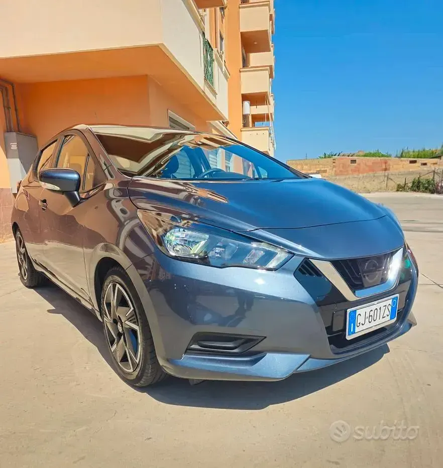 Usata Nissan Micra Acenta 87 CV (63 kW) 2022 Grigio Utilitaria