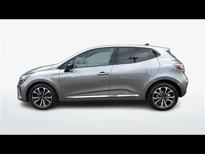 Usata Renault Clio V Techno 91 CV (66 kW) 2024 Grigio Berlina