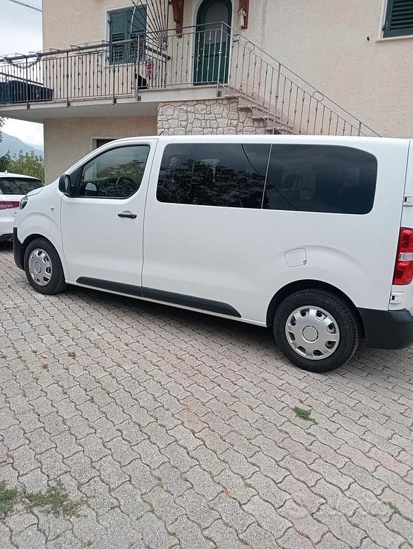 Usata Toyota Proace 120 CV (88 kW) 2024 Bianco Monovolume